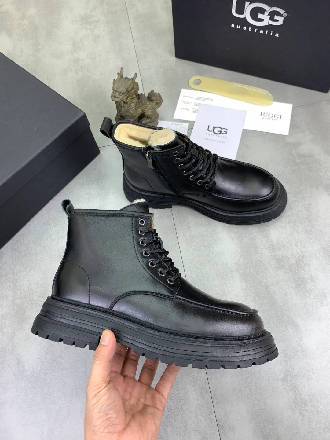 Men's men's shoes 💰P660 New arrival 🆕🆕🆕 IUGGI Men's British retro Martin boots Winter new men's outdoor hiking boots First layer of cowhide on the outside and wool on the inside Comfortable and warm Rubber sole sole Non-slip and firm Trendy and fashionable Casual and versatile Size: 38-44 (45 customized) Color: three colors